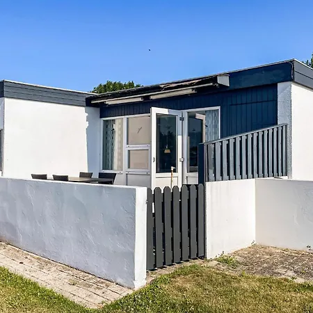 Vakantiehuis 2 Bedroom Gorgeous In *