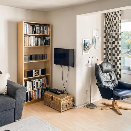 2 Bedroom Gorgeous In Vakantiehuis