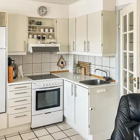 2 Bedroom Gorgeous In Tranekær