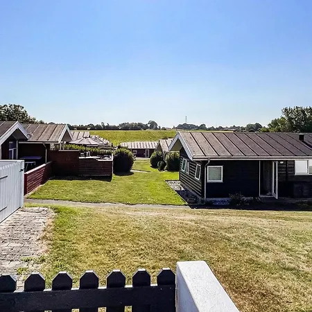 2 Bedroom Gorgeous In Vakantiehuis *